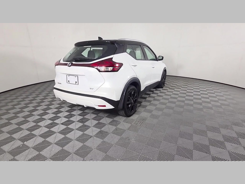 Used 2022 Nissan Kicks SV FWD image 39