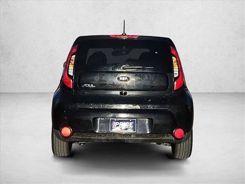 Used 2016 Kia Soul + image 7