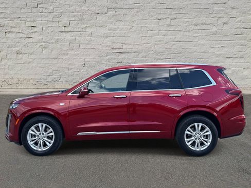 Certified 2023 Cadillac XT6 Luxury image 2
