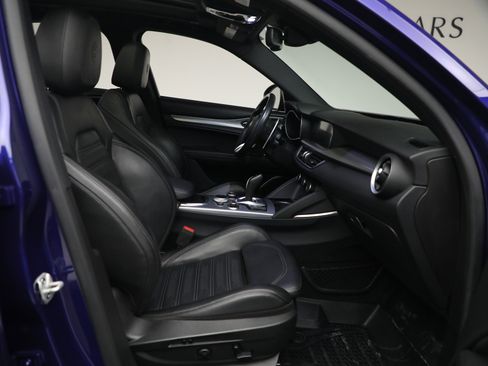 Used 2020 Alfa Romeo Stelvio Ti Sport image 16