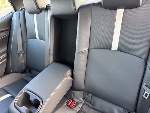 Used 2025 Toyota Camry SE image 13