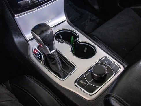 Used 2021 Jeep Grand Cherokee SRT w/ Trailer Tow Group IV image 17