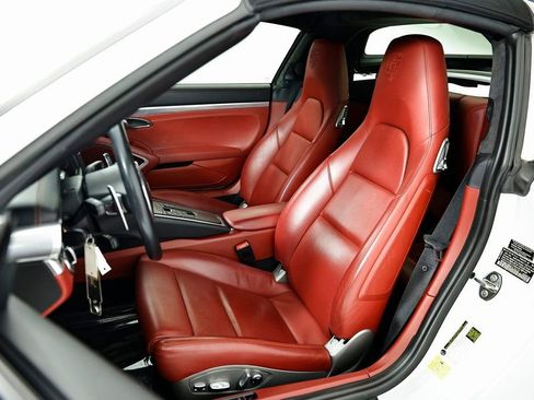 Certified 2015 Porsche 911 Targa 4S AWD/4WD image 5