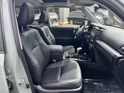 Used 2023 Toyota 4Runner TRD Off-Road Premium w/ Off Road Premium Plus Package AWD/4WD image 27