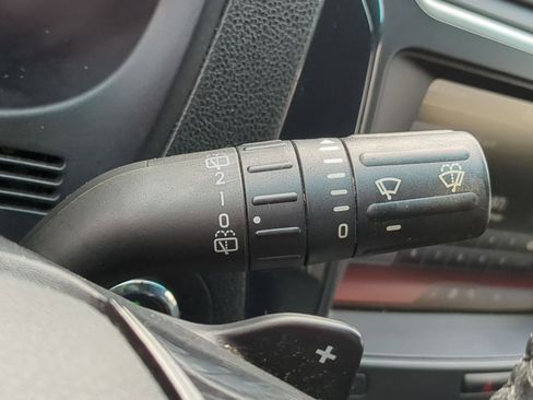 Used 2016 Ford Explorer XLT w/ Equipment Group 202A image 33