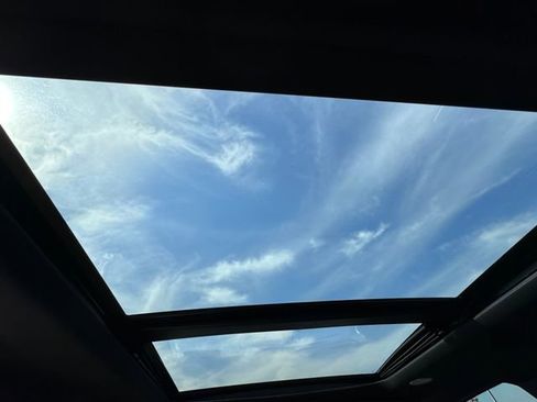 Used 2024 Ford F150 Lariat w/ Equipment Group 502A High image 17