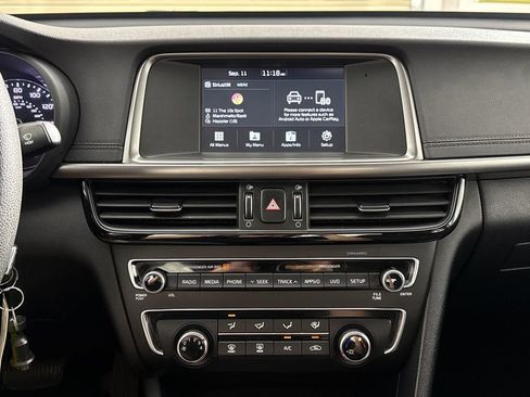Used 2018 Kia Optima LX FWD image 19
