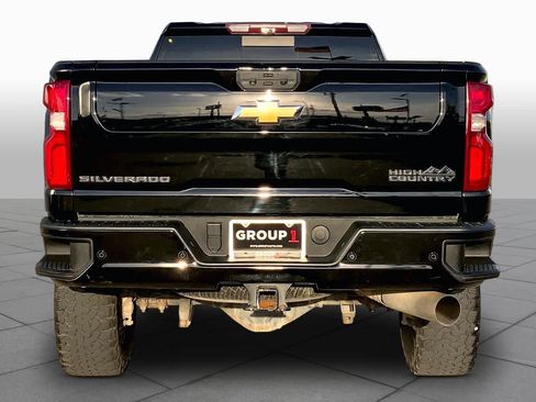 Used 2022 Chevrolet Silverado 3500 High Country w/ Technology Package AWD/4WD image 5