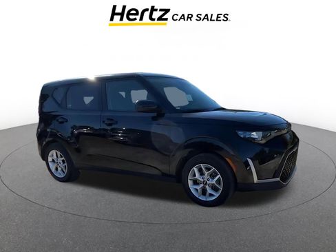 Used 2025 Kia Soul LX w/ LX Technology Package image 1