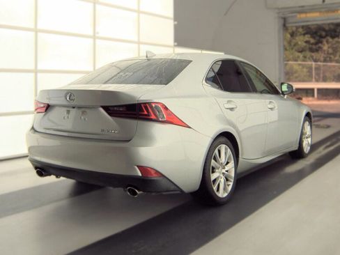 Used 2016 Lexus IS 200t RWD image 4
