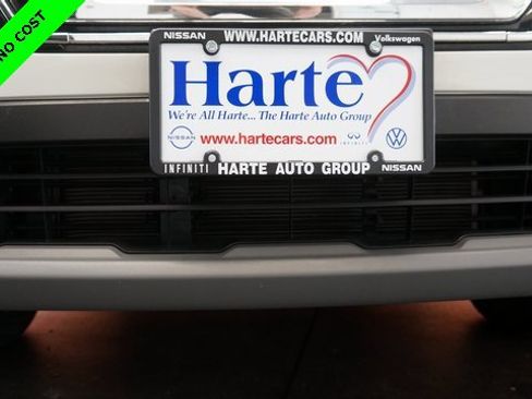 Used 2023 Nissan Rogue S image 71