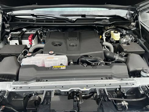New 2026 Toyota Tundra SR5 AWD/4WD image 25