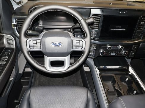 New 2025 Ford F350 Lariat w/ Lariat Ultimate Package image 18