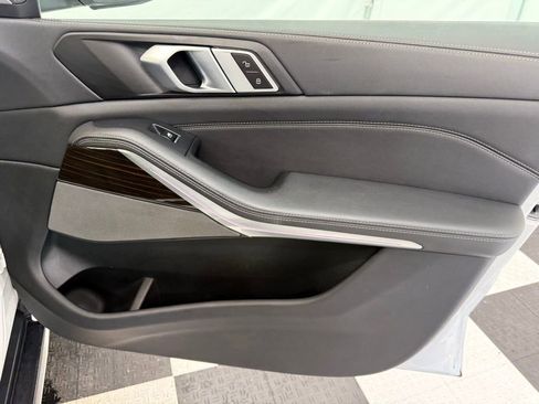 Used 2025 BMW X5 xDrive40i image 24