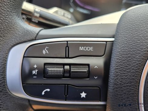Certified 2025 Kia Sportage LX FWD image 26