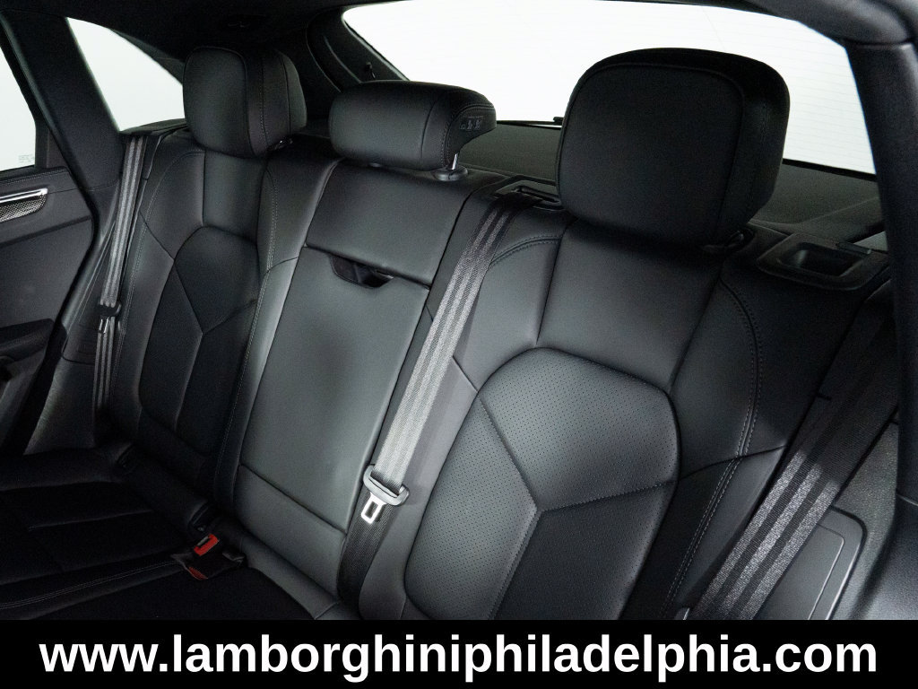 Used 2021 Porsche Macan Turbo AWD/4WD image 43