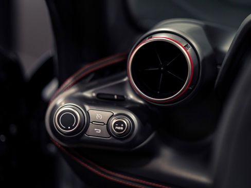 Used 2023 Ferrari F8 Tributo RWD image 23