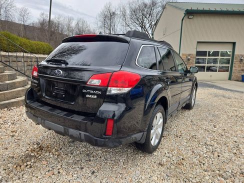 Used 2011 Subaru Outback 2.5i Limited AWD/4WD image 6
