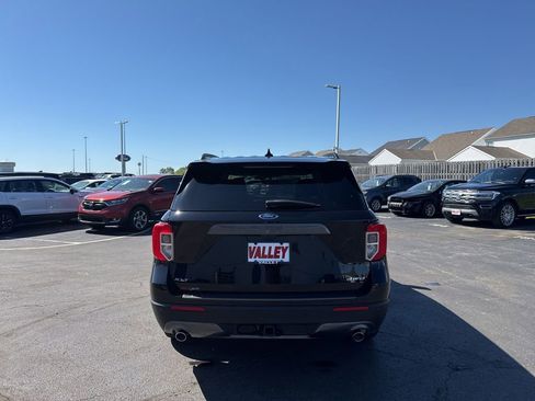 Used 2023 Ford Explorer XLT w/ Equipment Group 202A AWD/4WD image 53
