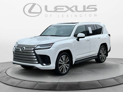 Certified 2022 Lexus LX 600 4WD w/ Luxury Package image 1
