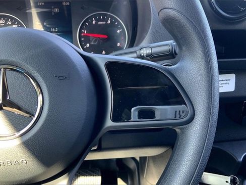 Used 2024 Mercedes-Benz Sprinter 2500 image 18