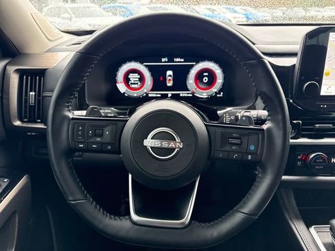 Used 2024 Nissan Pathfinder Platinum w/ Lighting Package (N93) image 52