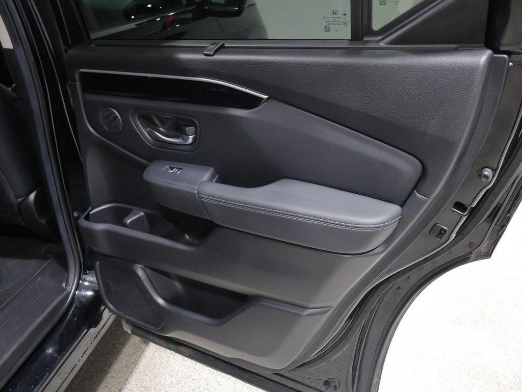Used 2025 Honda Pilot EX-L image 26