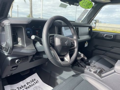 New 2025 Ford Bronco Badlands image 9