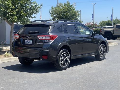 Used 2019 Subaru Crosstrek 2.0i Premium AWD/4WD image 2