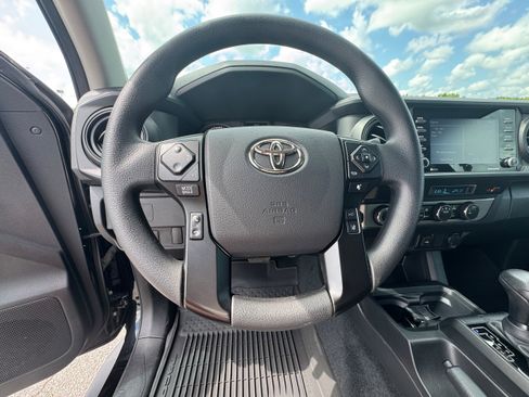 Used 2023 Toyota Tacoma SR AWD/4WD image 14