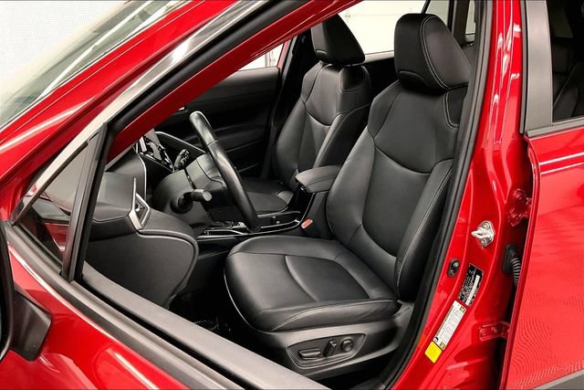 Used 2023 Toyota Corolla Cross XLE FWD image 23
