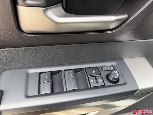 New 2026 Toyota Tundra SR5 AWD/4WD image 18