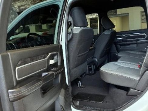 Used 2024 RAM 2500 Big Horn image 28