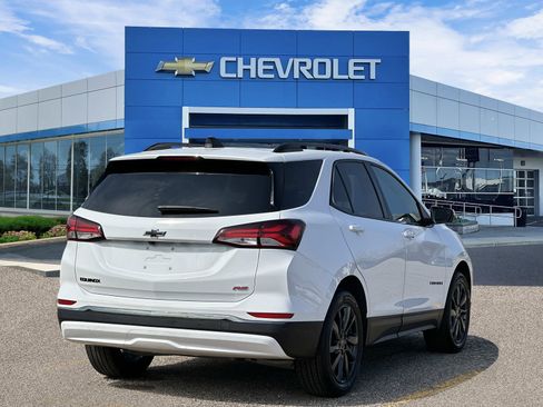 Certified 2023 Chevrolet Equinox RS FWD image 4
