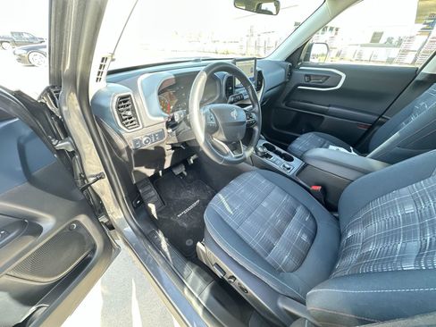 Used 2024 Ford Bronco Sport Heritage w/ Heritage Convenience Package image 10