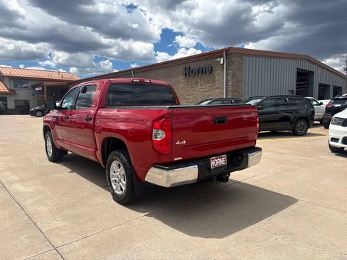 Used 2018 Toyota Tundra SR5 w/ SR5 Upgrade Package AWD/4WD image 4
