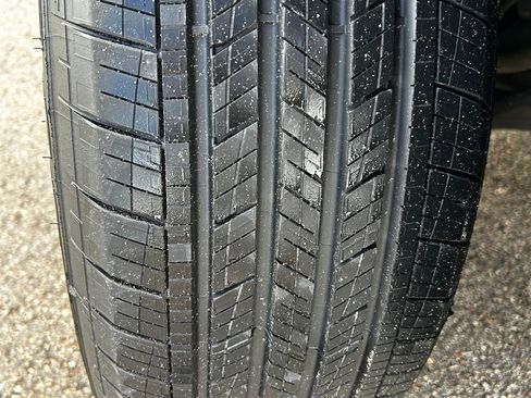 Used 2019 Volkswagen Atlas SE w/ Towing Package image 49