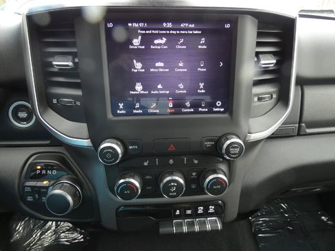 Used 2019 RAM 1500 Big Horn image 21