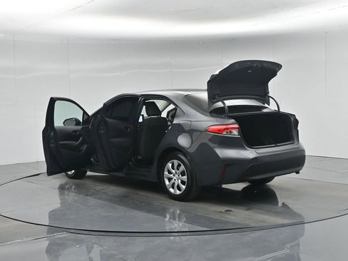 Used 2024 Toyota Corolla LE image 33