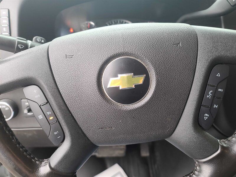 Used 2021 Chevrolet Express 2500 Extended w/ Driver Convenience Package RWD image 17