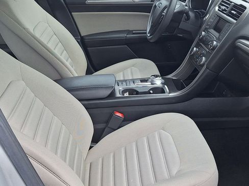 Used 2018 Ford Fusion S image 22