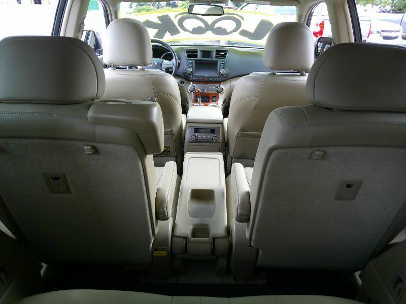Used 2008 Toyota Highlander Limited AWD/4WD image 7