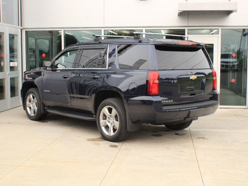 Used 2019 Chevrolet Tahoe LT w/ Luxury Package AWD/4WD image 8
