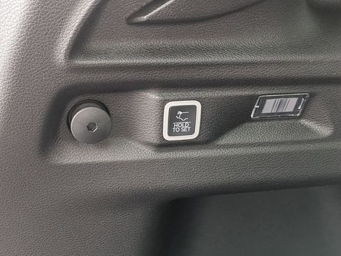 Used 2025 Jeep Grand Cherokee L Altitude image 29