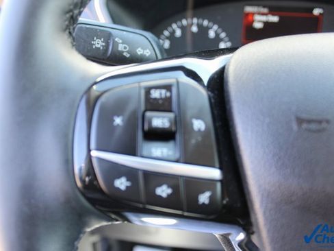 Used 2022 Ford Escape SEL image 10