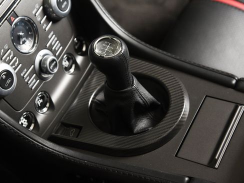 Used 2015 Aston Martin V8 Vantage GT RWD image 7