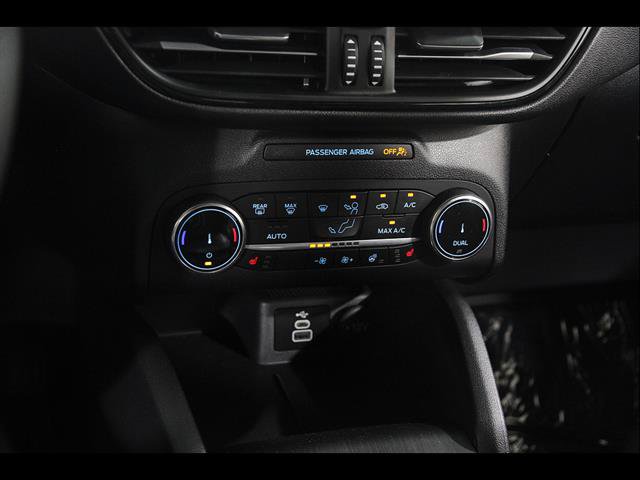 Used 2025 Ford Escape ST-Line Select AWD/4WD image 14