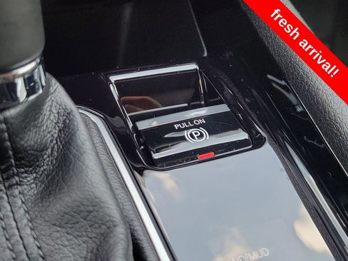 Certified 2025 Jeep Compass Limited image 36