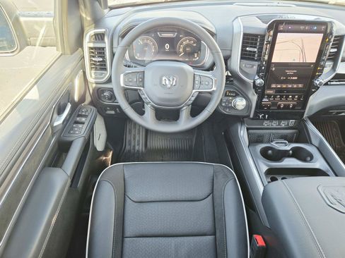 New 2026 RAM 1500 Laramie AWD/4WD image 11