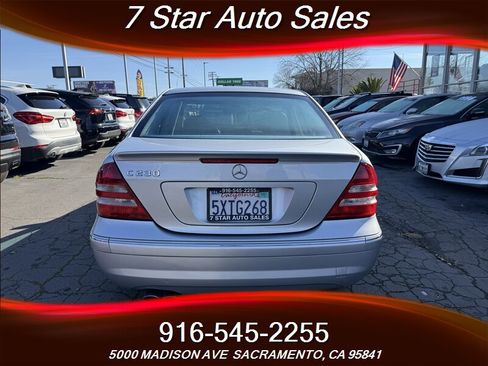 Used 2007 Mercedes-Benz C 230 Sedan image 7